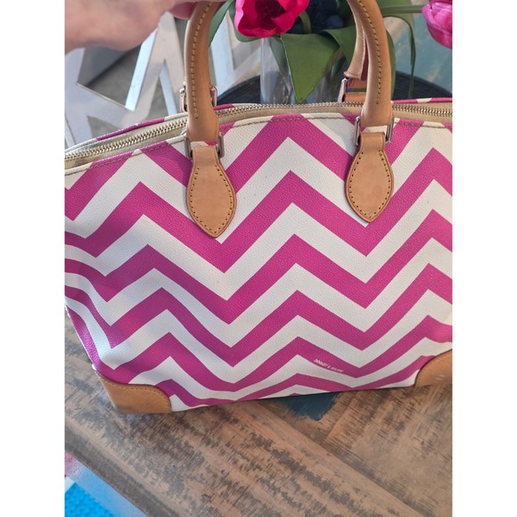 Dooney Bourke Chevron Pink White Satchel Handbag Leather Trim - Picture 6 of 12